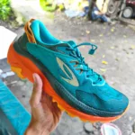 Sepatu Trail Running 910 Yuza Mars Jezero